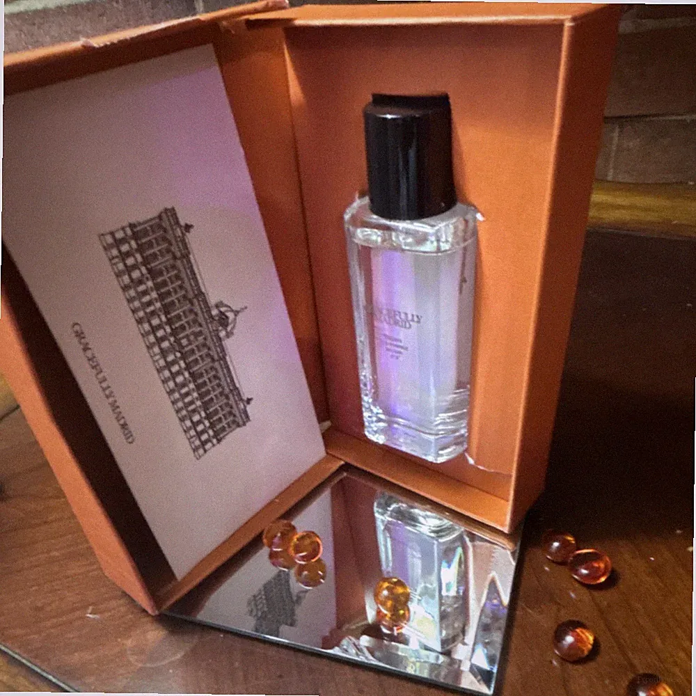 3.4 fl oz Eau de Parfum